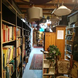 Bezoeker foto van Kringloop Den Haag "Oude Haagweg" in The Hague