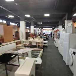 Bezoeker foto van Kringloop Den Haag-Zwedenburg in The Hague