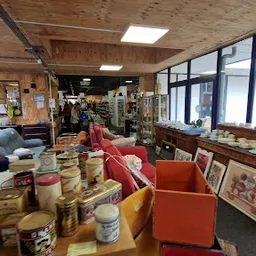 Bezoeker foto van Kringloop Den Haag-Zwedenburg in The Hague