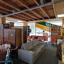 Bezoeker foto van Kringloop Den Haag-Zwedenburg in The Hague