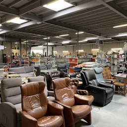 Bezoeker foto van Kringloop en woningontruiming De Cirkel Deventer in Deventer