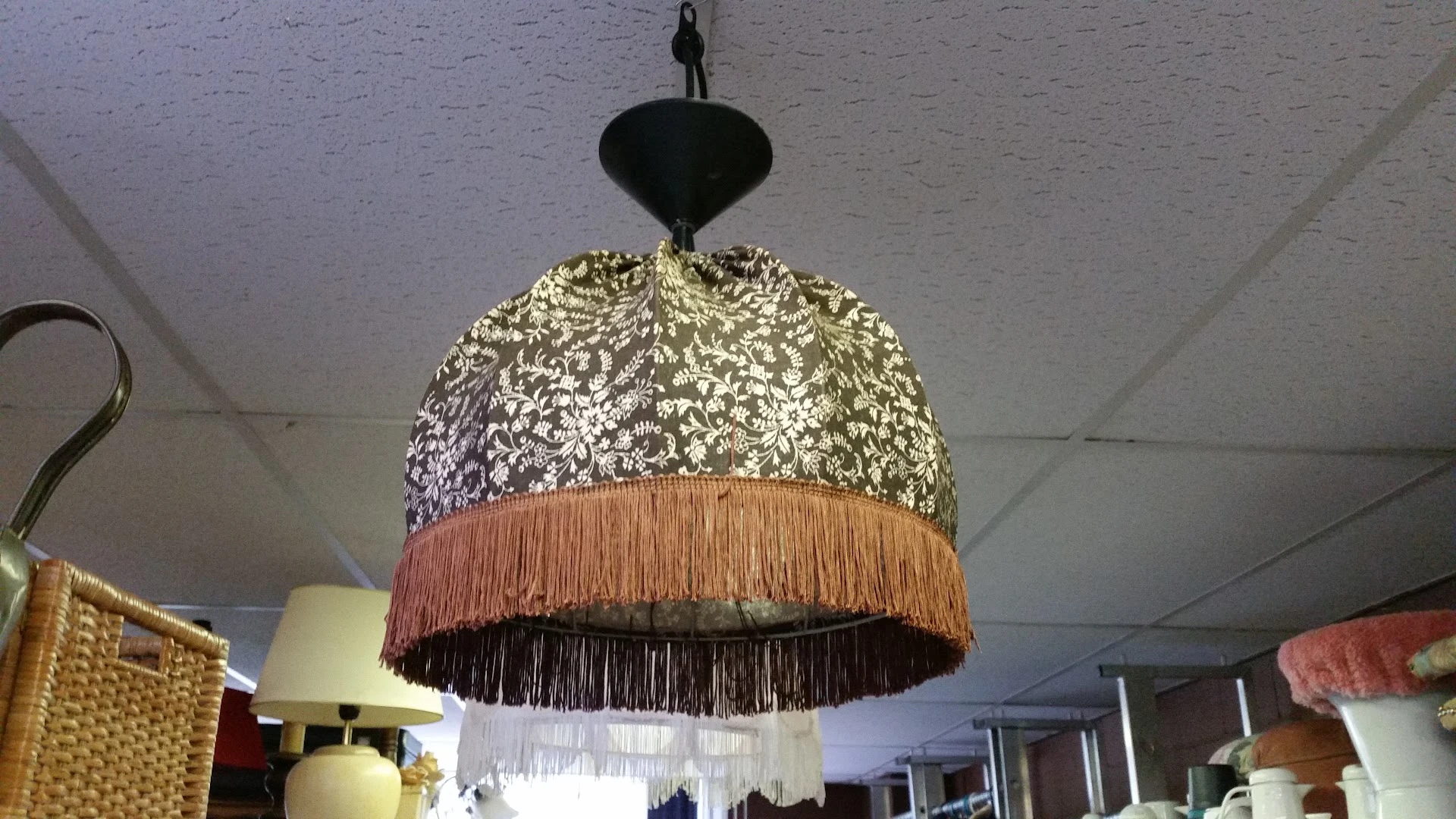 Kringloop Enschede in Enschede met tweedehands accessoires, boeken en elektrische fietsen