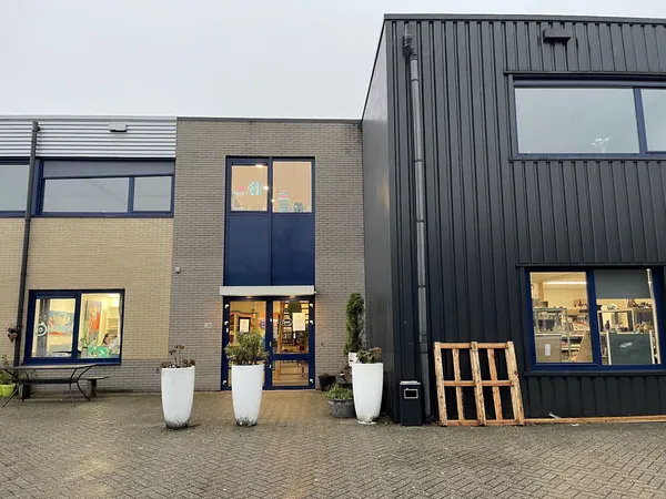 Kringloopwinkel Kringloop HowBazar (Amerpoort, 'De Wissel') in Amersfoort