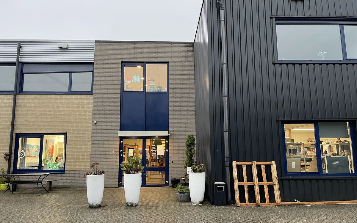 Kringloopwinkel Kringloop HowBazar (Amerpoort, 'De Wissel') in Amersfoort