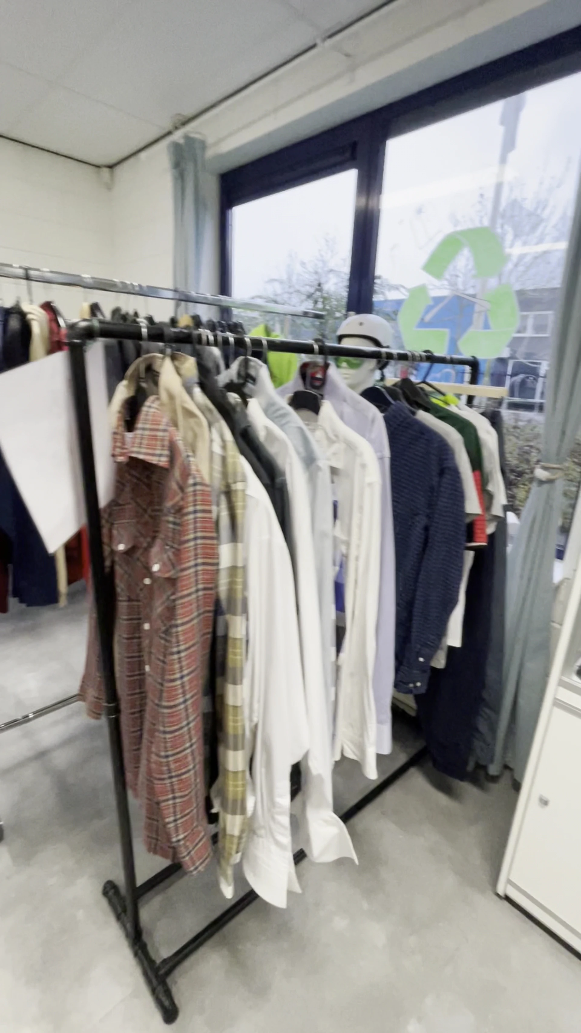 Kringloopwinkel Kringloop HowBazar (Amerpoort, 'De Wissel') in Amersfoort