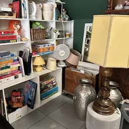 Bezoeker foto van Kringloop In & Uit Velp in Velp