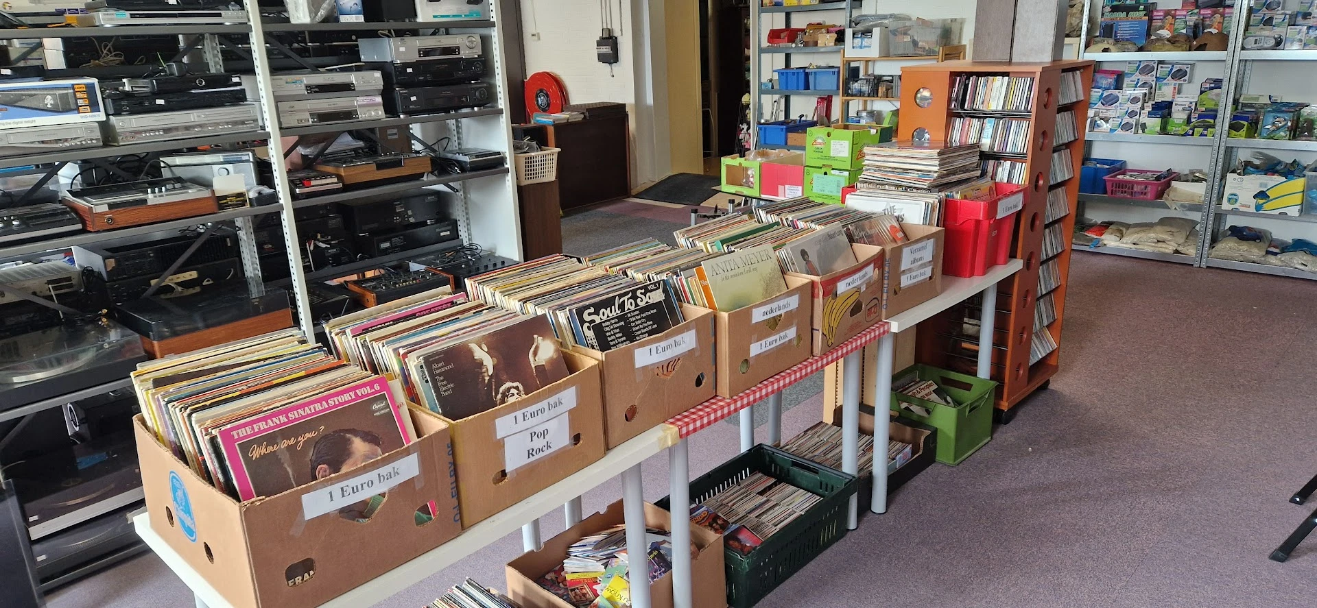 Kringloopwinkel Kringloop izabella in Krabbendijke