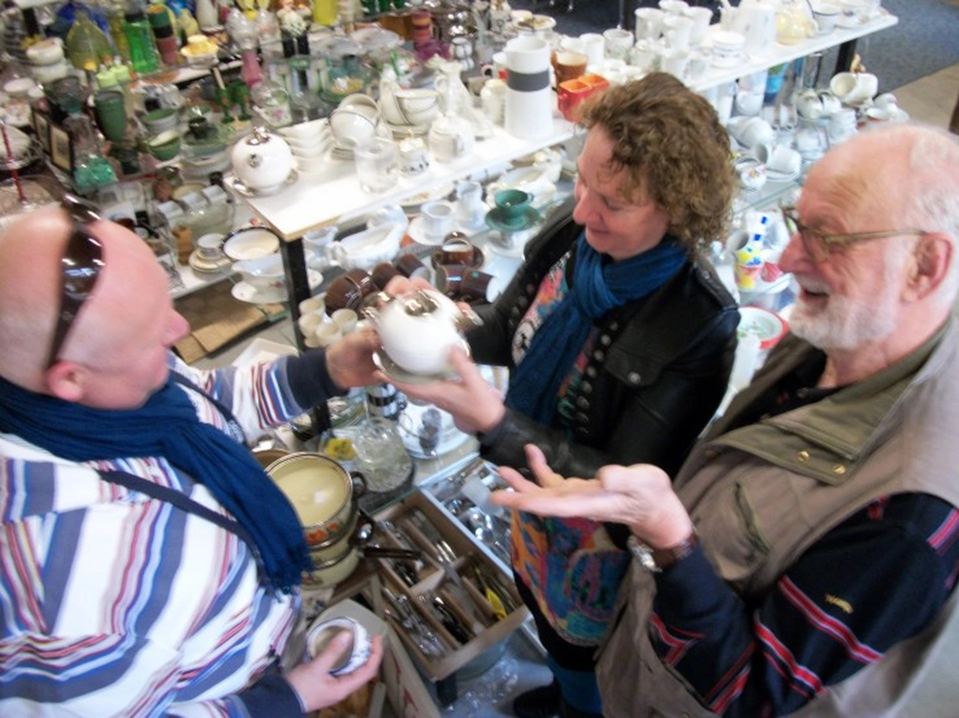 Kringloopwinkel Kringloop Katwijk (St. Help ons Helpen) in Katwijk aan Zee