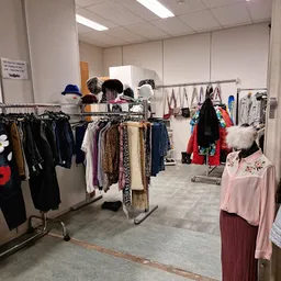 Bezoeker foto van Kringloop Katwijk (St. Help ons Helpen) in Katwijk aan Zee