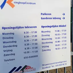 Bezoeker foto van Kringloop Kleurrijk in Huizen