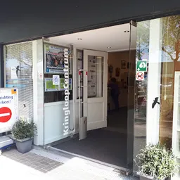 Bezoeker foto van Kringloop Kleurrijk in Huizen