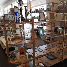 Bezoeker foto van Kringloop Kleurrijk in Huizen