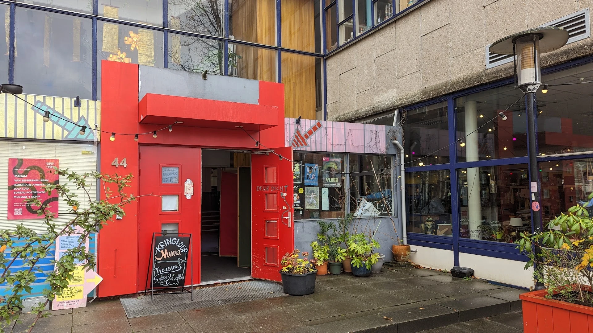 Kringloopwinkel Kringloop Muna in Amsterdam