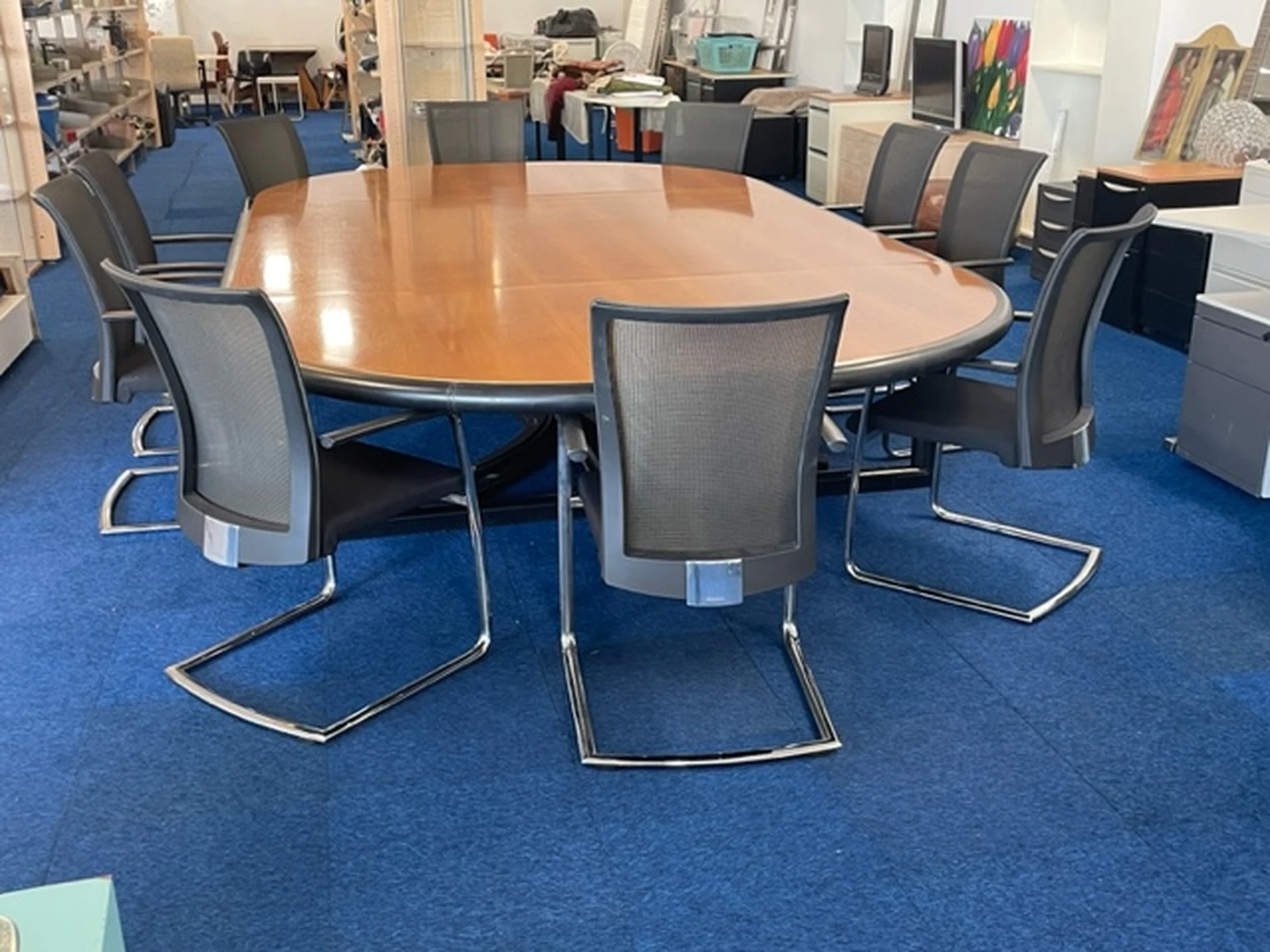 Kringloop Next Level in Zundert met tweedehands boeken, elektronica en huishoudelijke apparaten