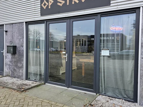 Kringloopwinkel in Surhuisterveen