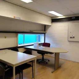 Bezoeker foto van Kringloop & Outlet De Snuffelaar De-goedkoopste-ontruimer.nl in Raalte