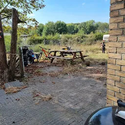 Bezoeker foto van Kringloop & Outlet De Snuffelaar De-goedkoopste-ontruimer.nl in Raalte