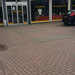 Kringloopwinkel Kringloop Pikulan in Surhuisterveen