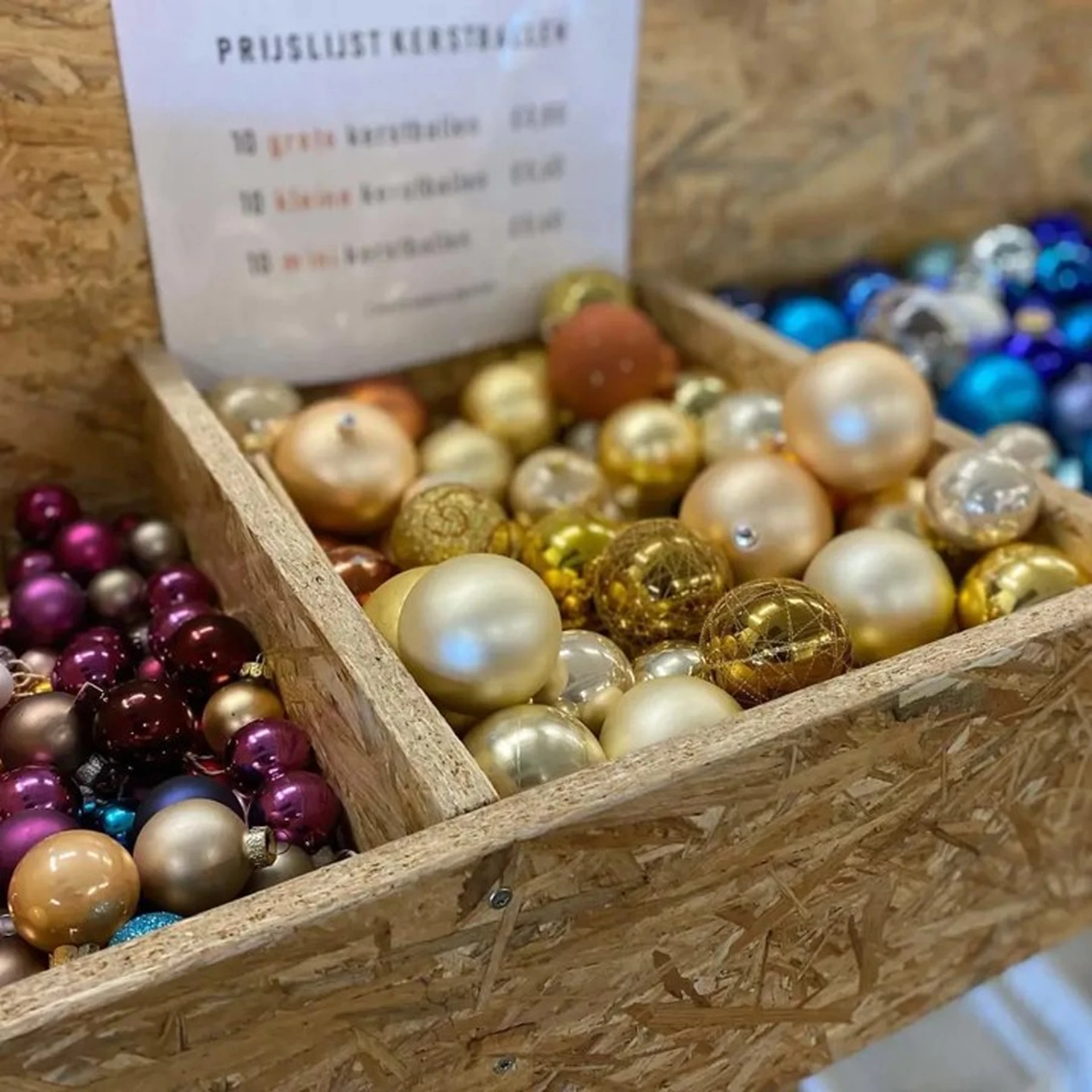 Kringloopwinkel Kringloop Red een Kind in Kampen