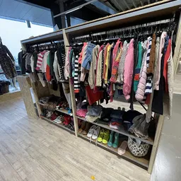 Bezoeker foto van Kringloop Red een Kind in Kampen