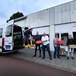 Bezoeker foto van Kringloop Stichting Help Anderen in Hengelo