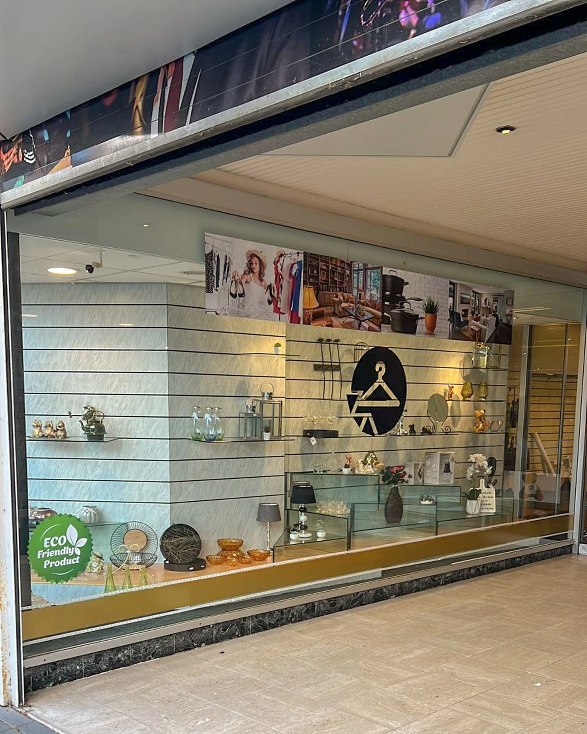 Kringloop Terneuzen in Terneuzen met tweedehands banken, boeken en elektronica