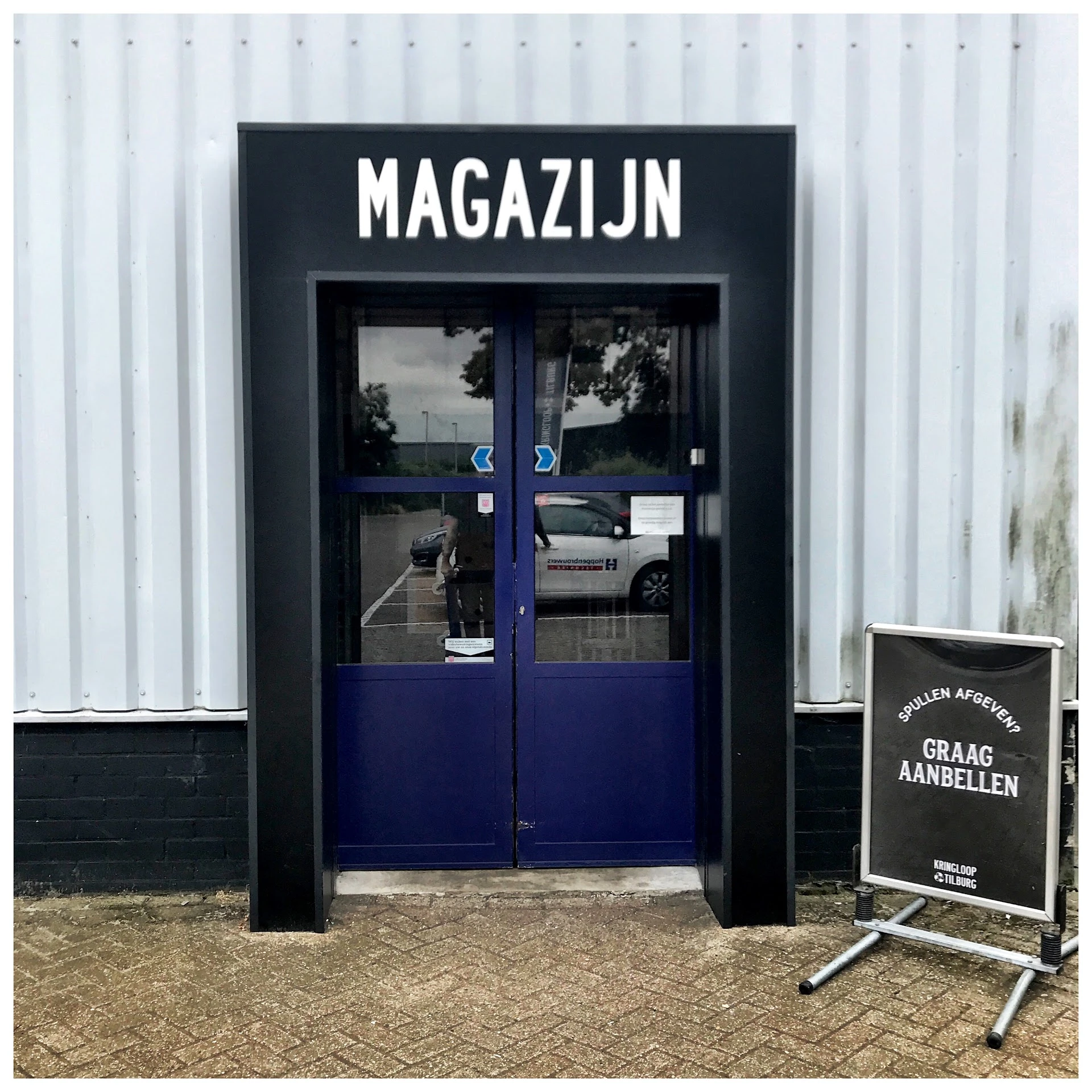 Kringloop Tilburg in Tilburg met tweedehands boeken, elektronica en kasten