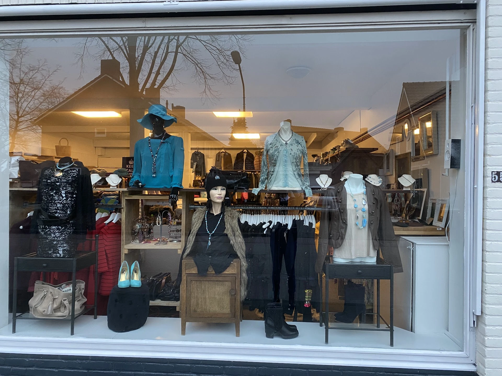 Kringloop Veads in Schijndel met tweedehands boeken, cd's en gereedschappen