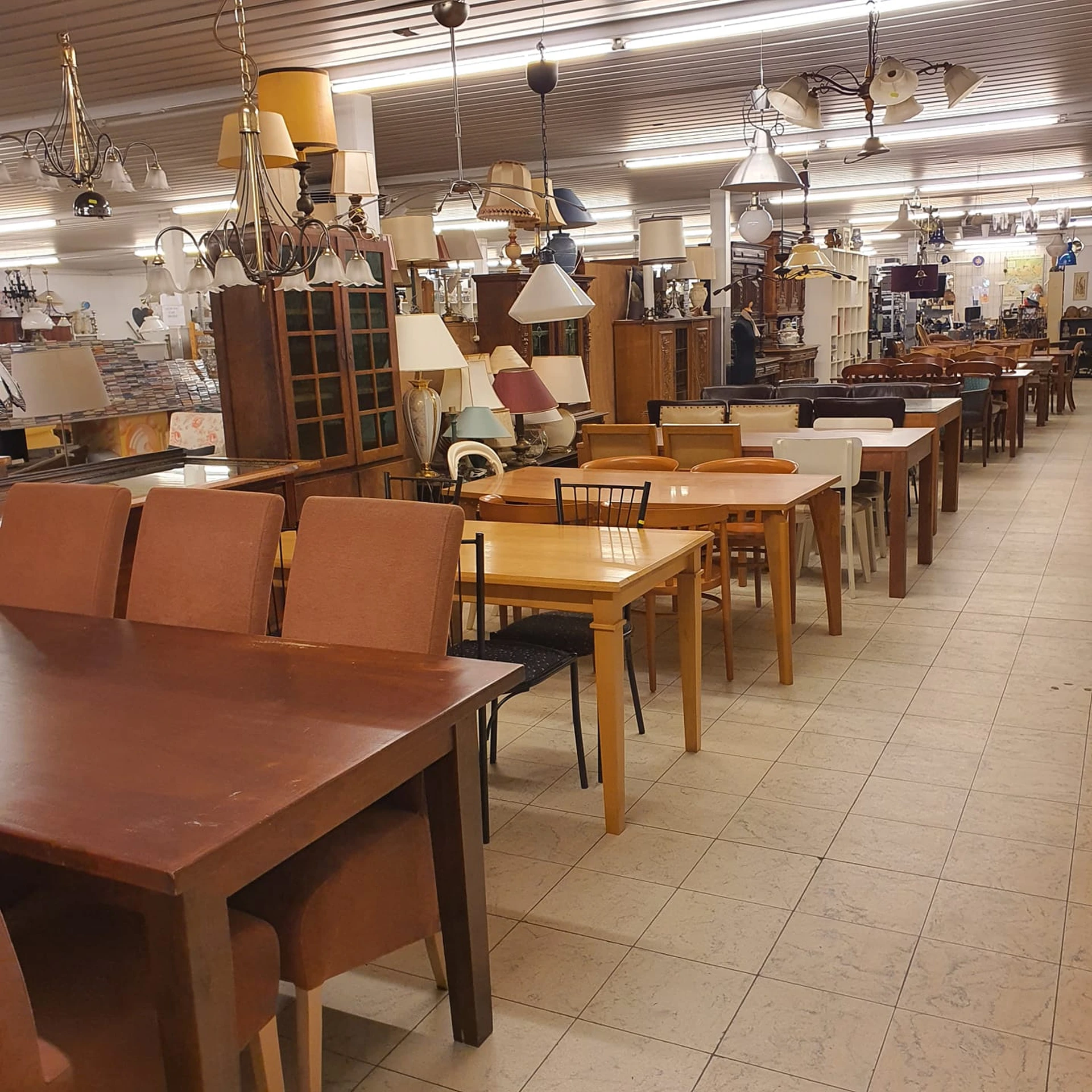 Foto gedeeld door eigenaar van Kringloop Velp - De 2e ronde in Velp