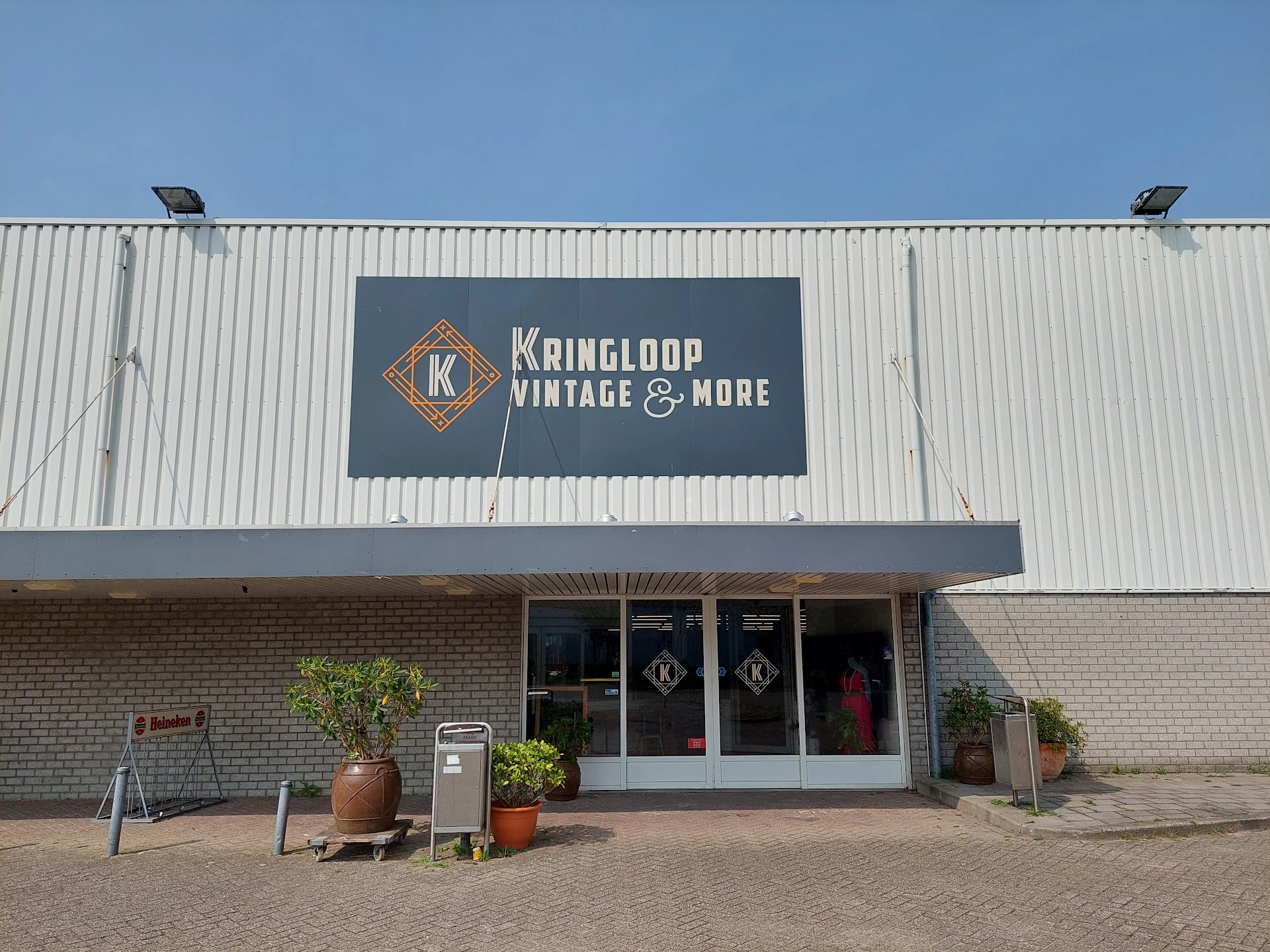 Kringloopwinkel Kringloop Vintage & More XL in Leiden