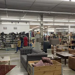 Bezoeker foto van Kringloop Vintage & More XL in Leiden