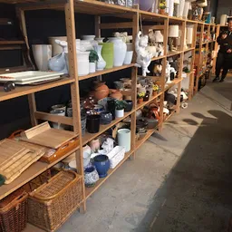 Bezoeker foto van Kringloop Vintage & More XL in Leiden