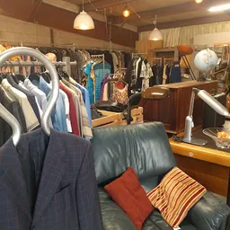 Bezoeker foto van Kringloop Vintage & More XL in Leiden