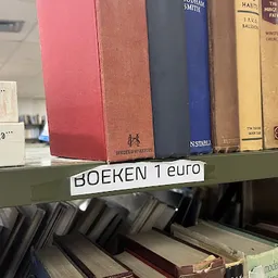 Bezoeker foto van Kringloop Vintage & More XL in Leiden