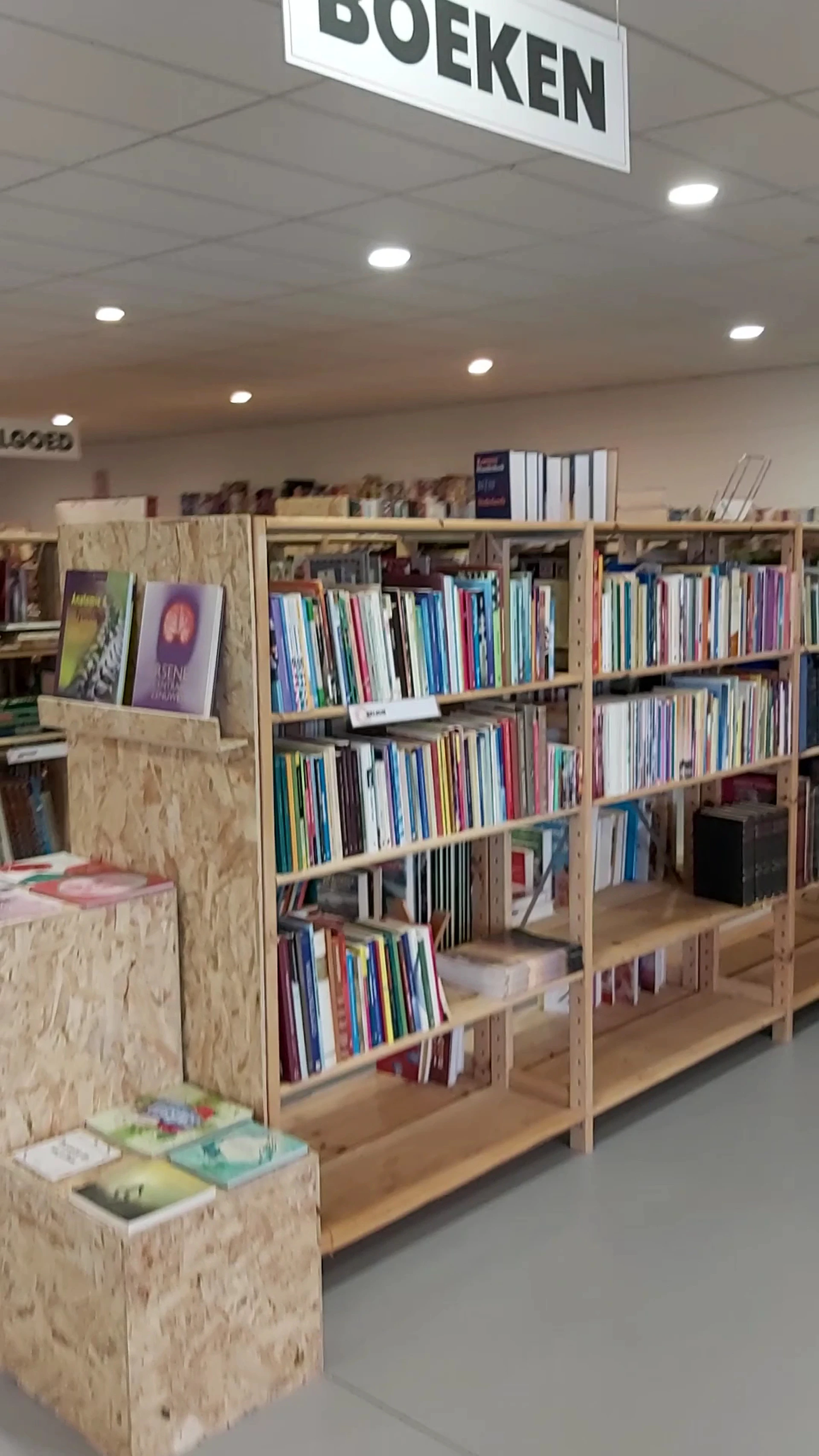 Kringloopwinkel Kringloop voor Red een Kind in Hardenberg