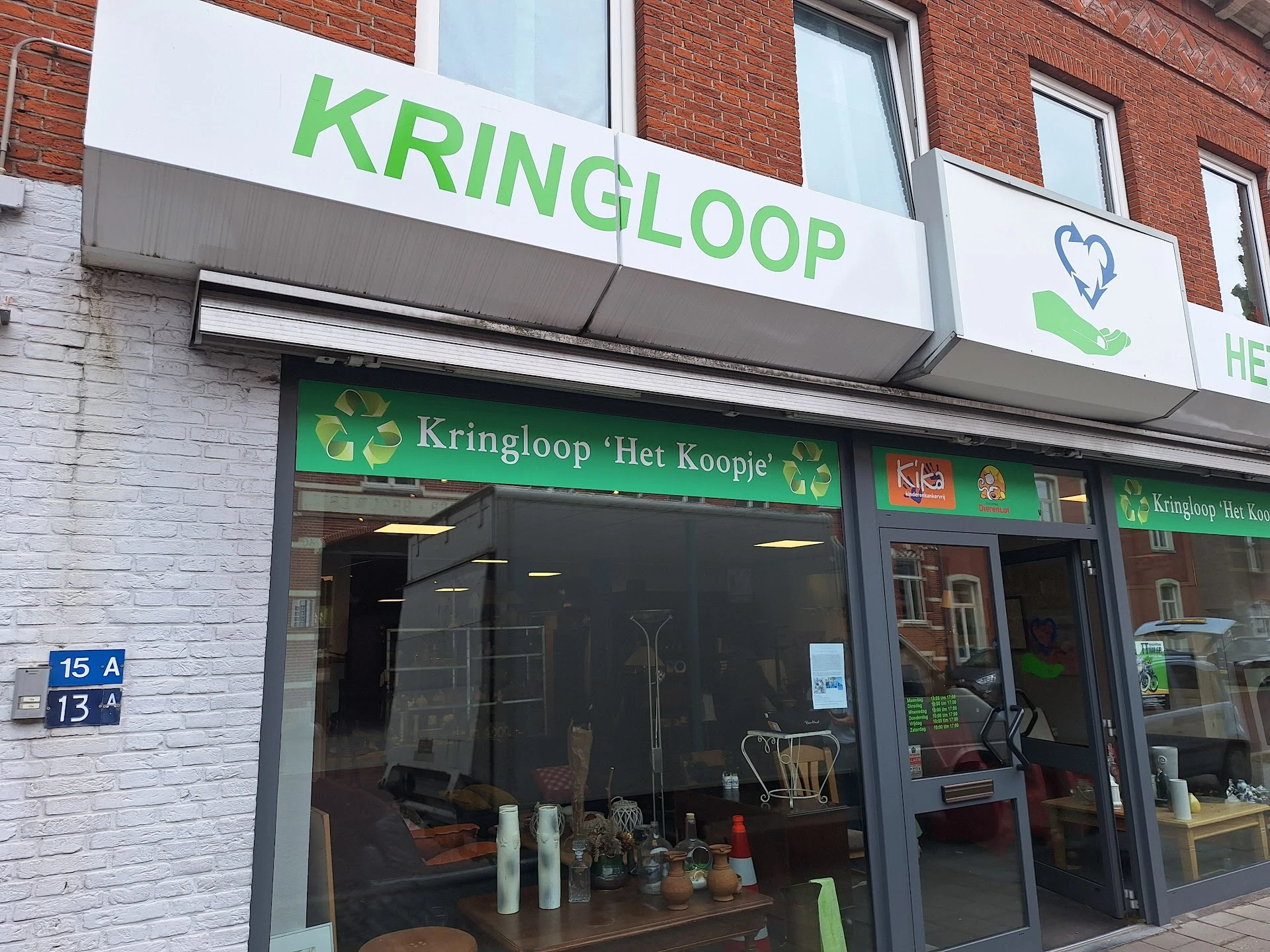 Kringloopwinkel Kringloop winkel het koopje Maaspoort 15 Weert 6001BN in Weert
