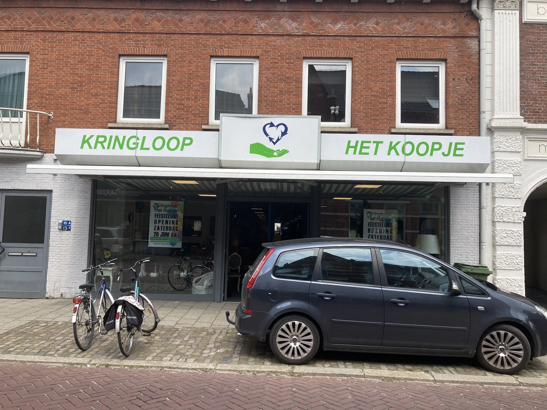 Kringloopwinkel Kringloop winkel het koopje Maaspoort 15 Weert 6001BN in Weert