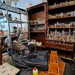 Bezoeker foto van Kringloop winkel het koopje Maaspoort 15 Weert 6001BN in Weert