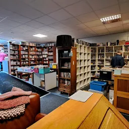 Bezoeker foto van Kringloop winkel het koopje Maaspoort 15 Weert 6001BN in Weert