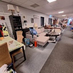 Bezoeker foto van Kringloop winkel het koopje Maaspoort 15 Weert 6001BN in Weert