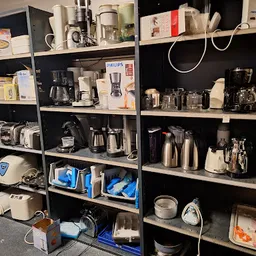 Bezoeker foto van Kringloop winkel het koopje Maaspoort 15 Weert 6001BN in Weert