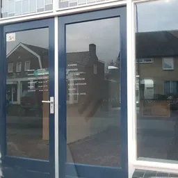 Kringloopwinkel Kringloop winkel 't Smidje in Berlicum