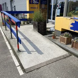 Kringloopwinkel Kringloop Woord en Daad Krimpenerwaard in Krimpen aan de Lek