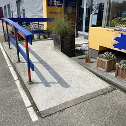 Bezoeker foto van Kringloop Woord en Daad Krimpenerwaard in Krimpen aan de Lek