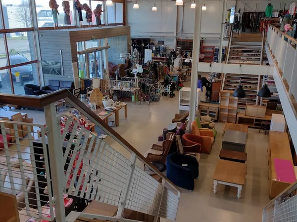 Kringloopwinkel in Serooskerke