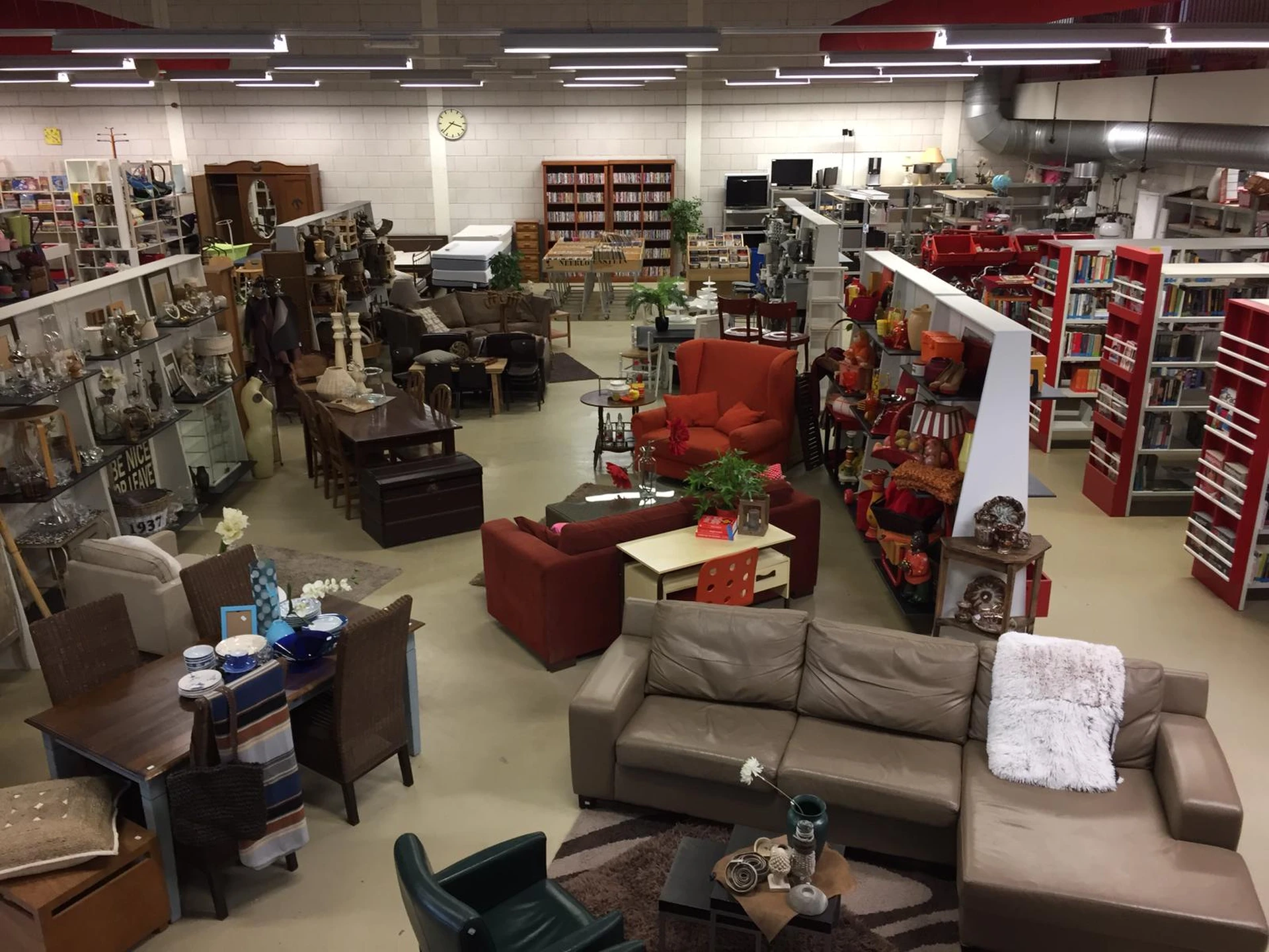 Kringloopwinkel Kringloopbedrijf Bernheze in Heesch