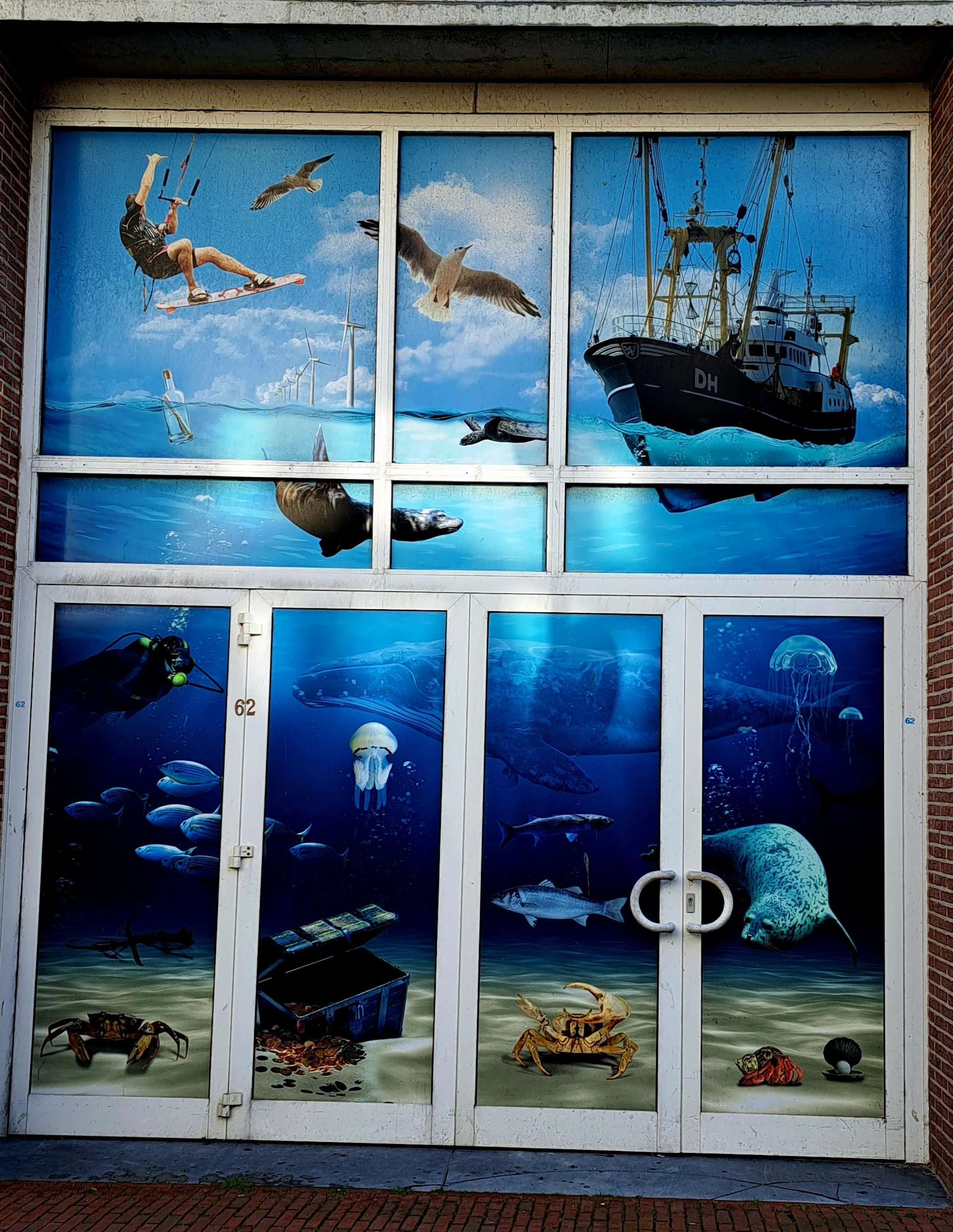 Kringloopbedrijf Het Boelhuys in Den Helder met tweedehands boeken, elektronische apparaten en huis- en inrichting