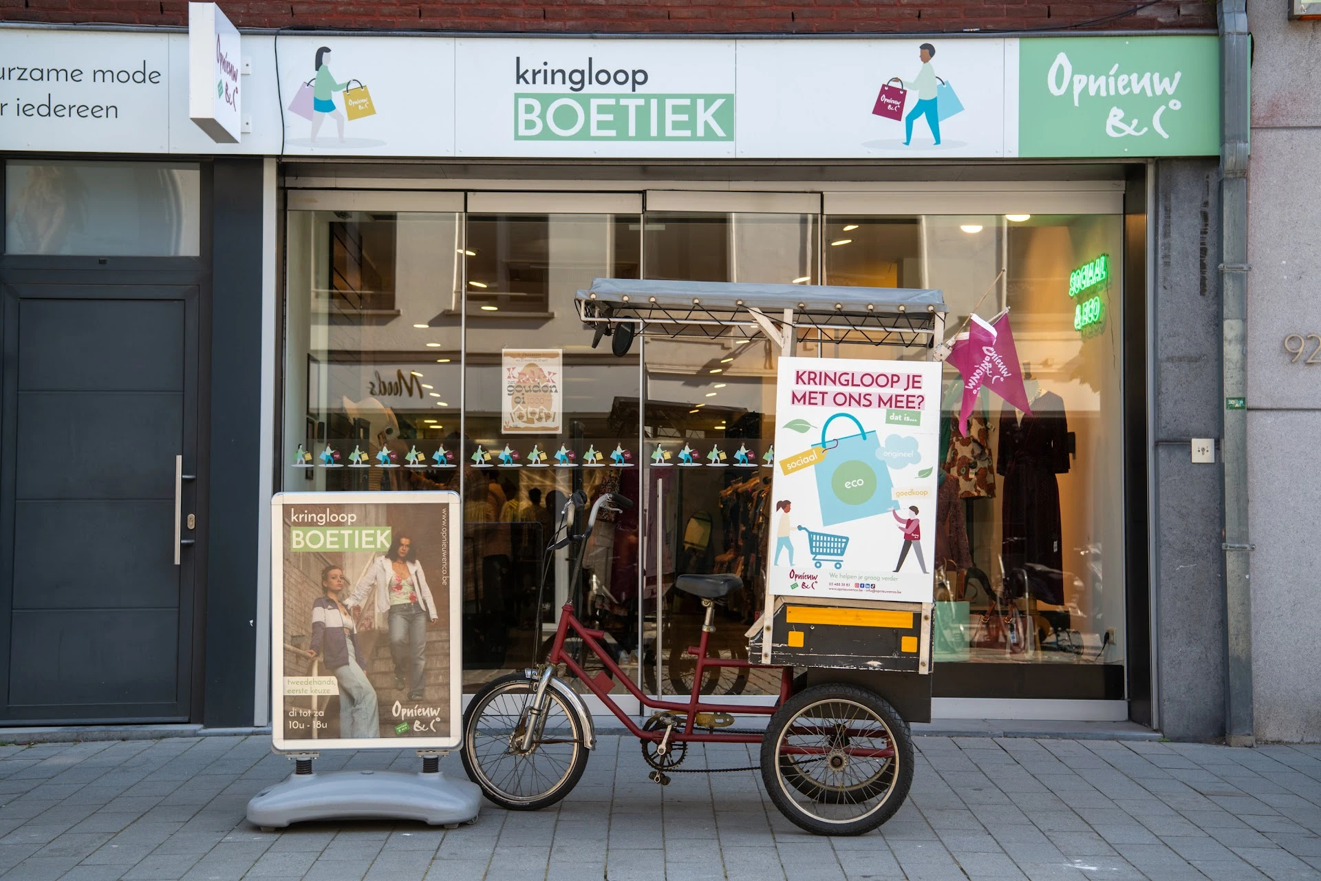 Kringloopwinkel Kringloopboetiek Opnieuw & Co Lier in Lier