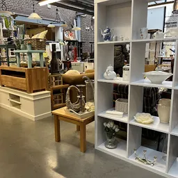 Bezoeker foto van Kringloopcentrum Altena in Almkerk