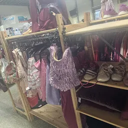 Bezoeker foto van Kringloopcentrum Baarn Bunschoten in Baarn